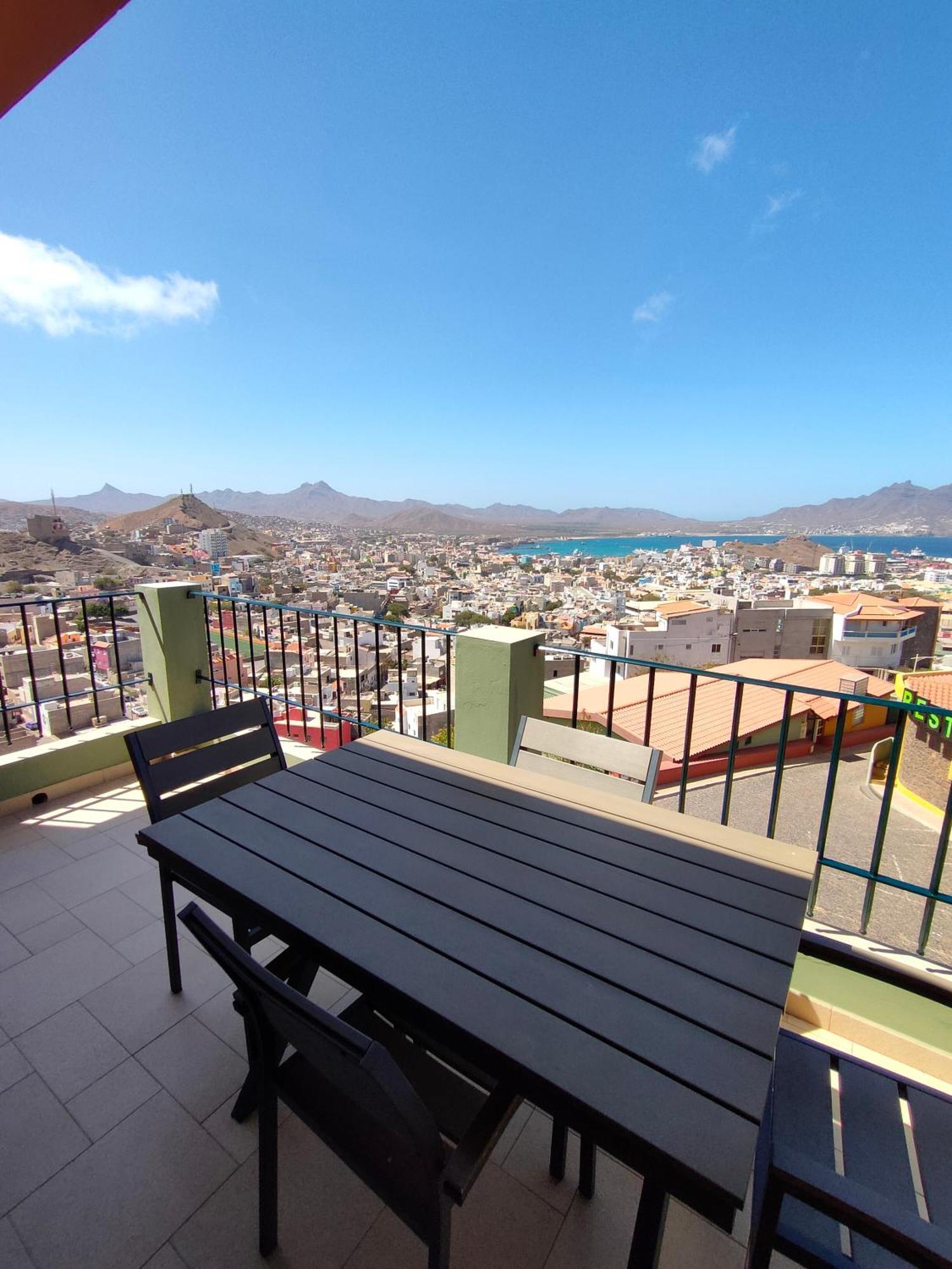 Hotel Belvedere Mindelo, Cabo Verde Buitenkant foto