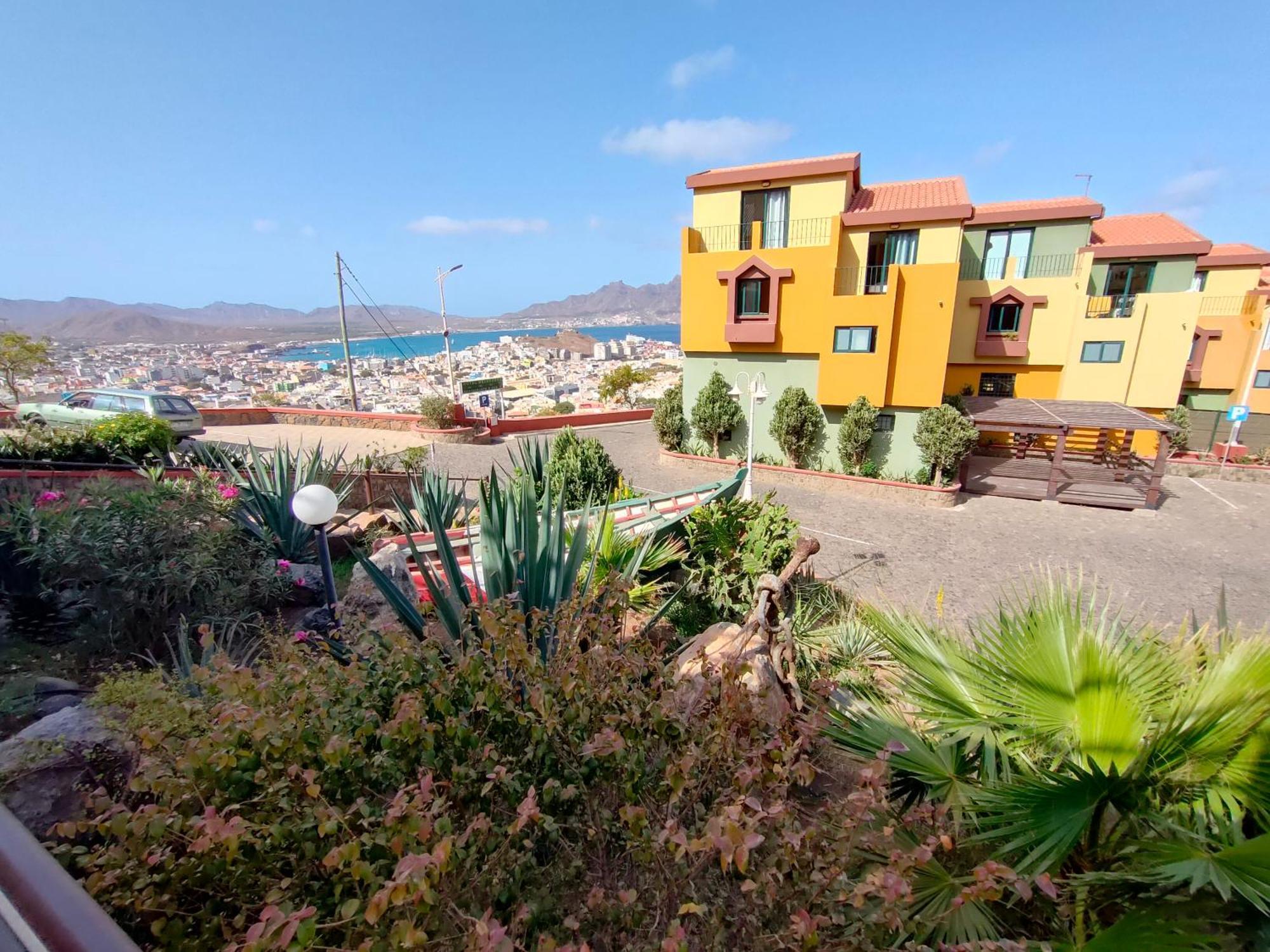 Hotel Belvedere Mindelo, Cabo Verde Buitenkant foto